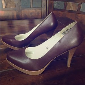 Mossimo Brown Pump with Wooden 4” Heel WNS Sz 10